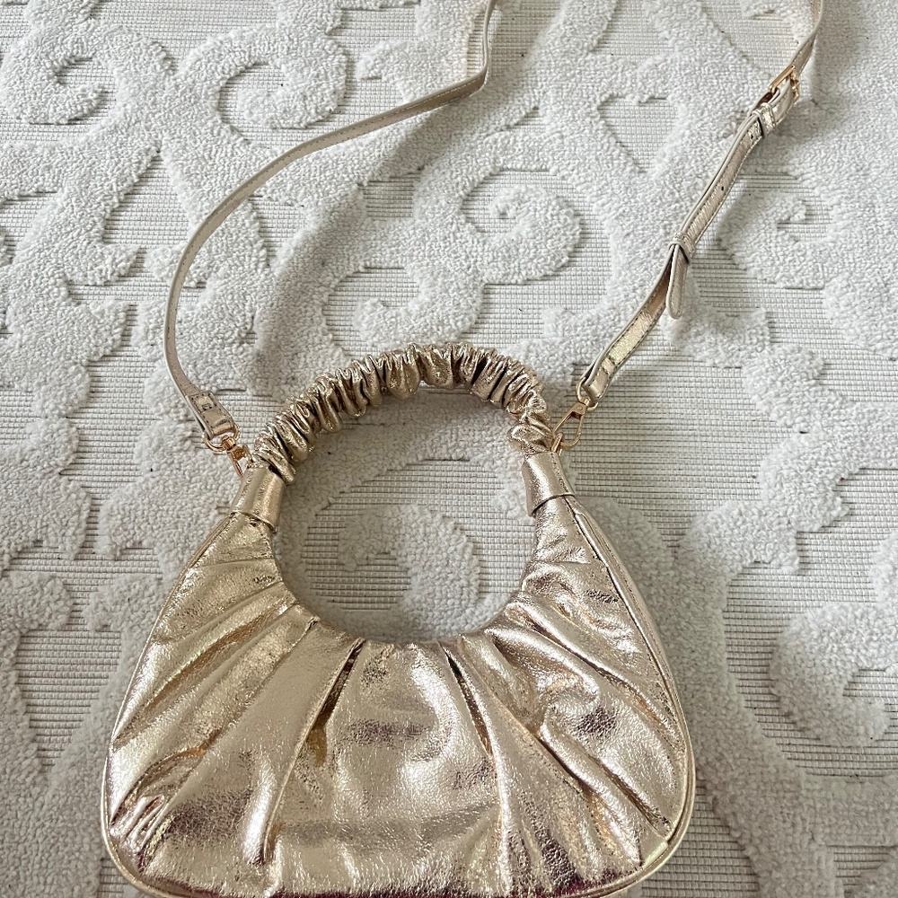 Metallic crossbody